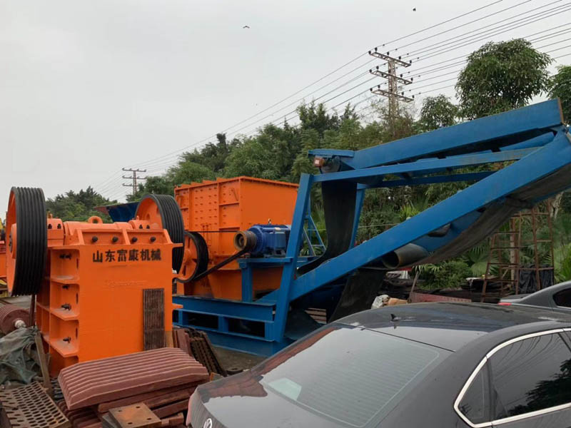 半移動破碎站 半移動破碎站